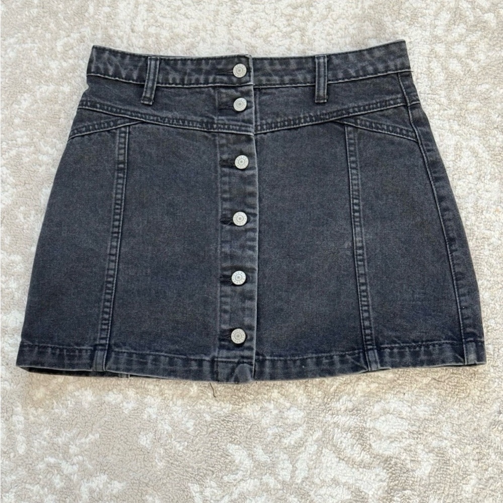 Y2K Top Shop stone washed black denim button skirt